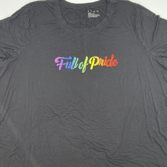Livi Active Tops - LIVI Full of Pride Graphic Tee in Black